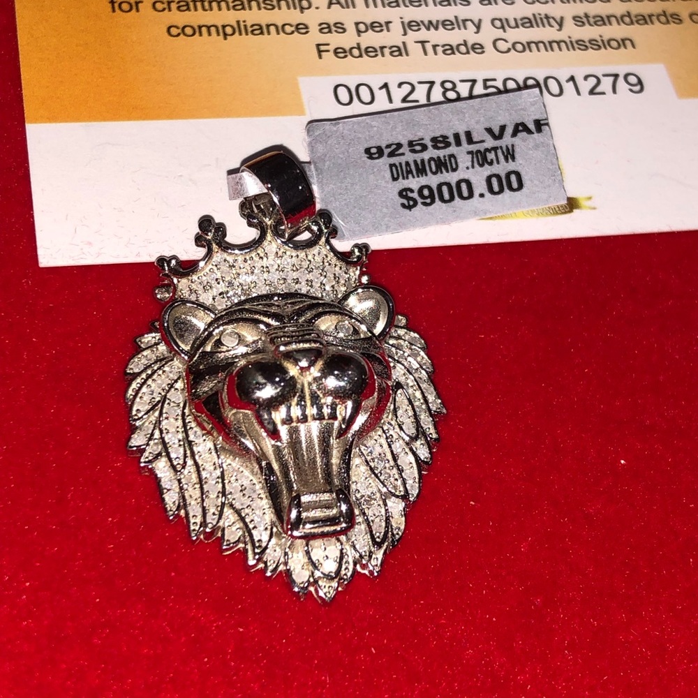 Real diamond custom made lion pendant, si diamonds, free posh authenticate, sale - Picture 3 of 10